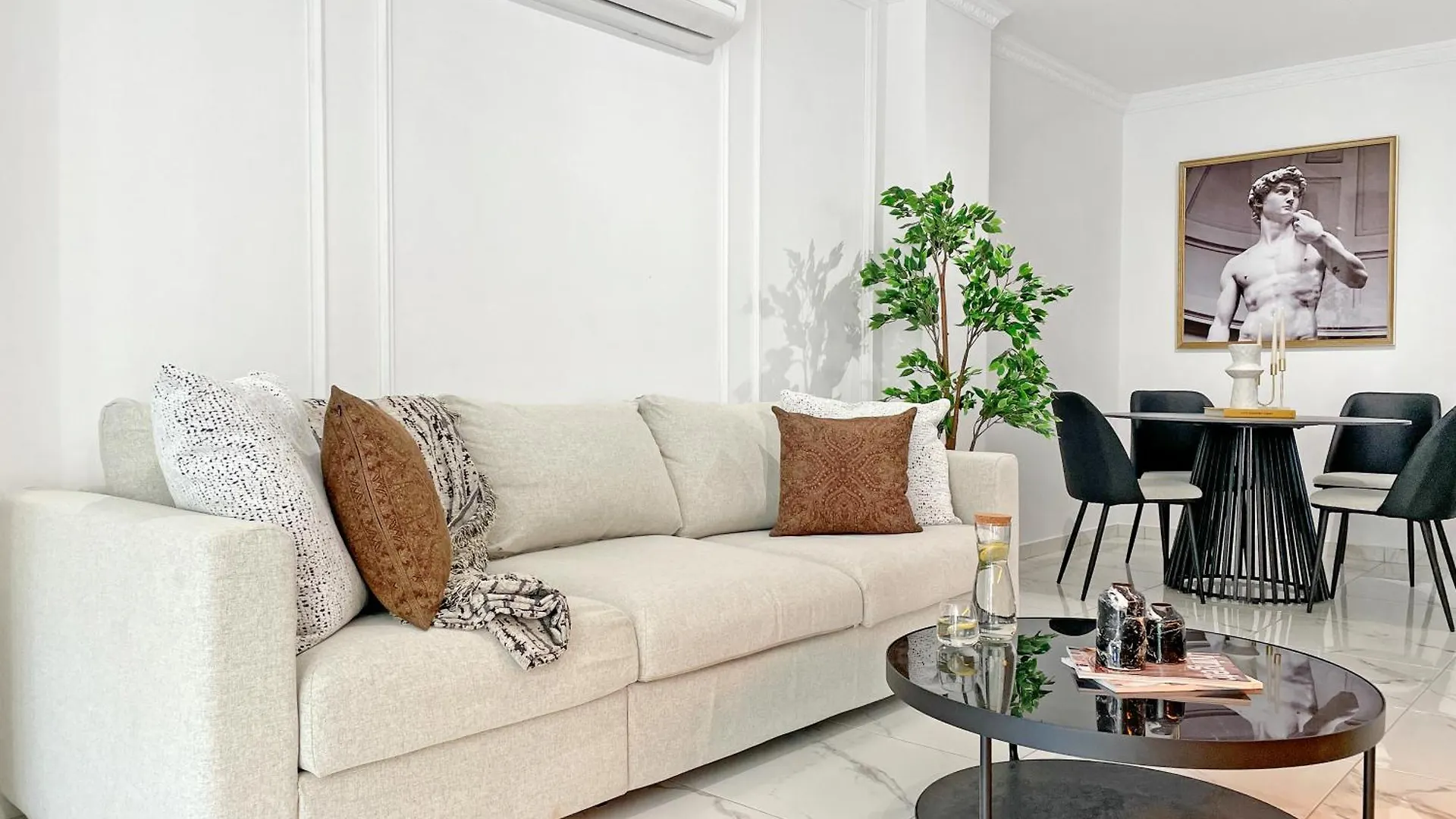 Apartment The Encino - Luxury Seaside Suite Larnaca