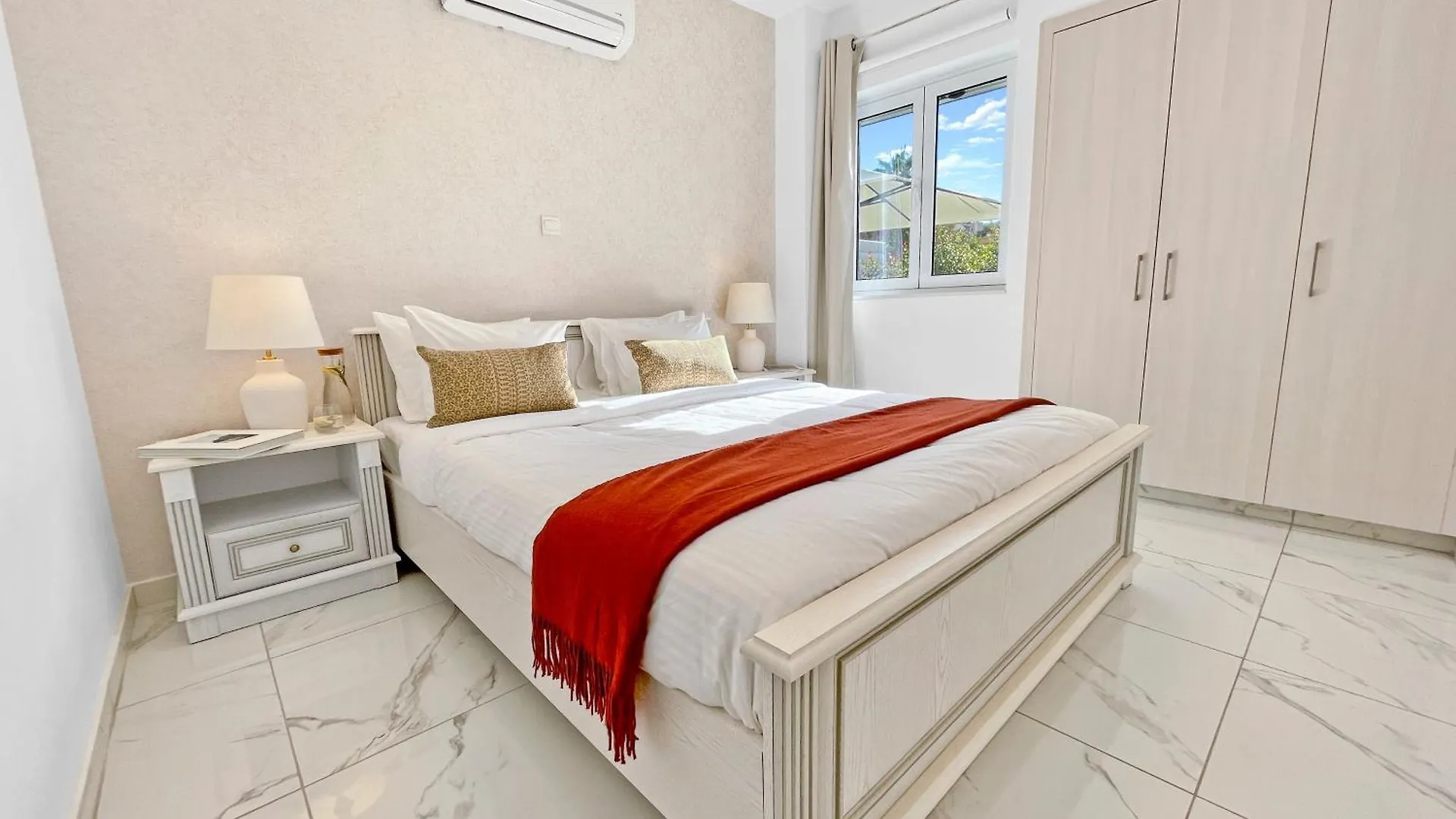 Daire The Encino - Luxury Seaside Suite Larnaca